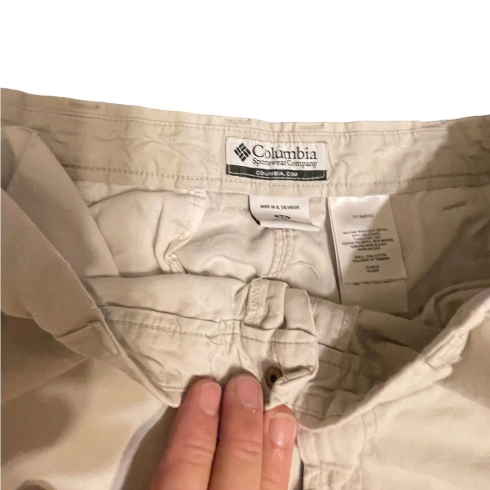 Men’s Columbia Cream Cargo Canvas Pants Size 36W30L Excellent Used Condition